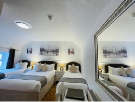 Fairlight Guest house Bedroom